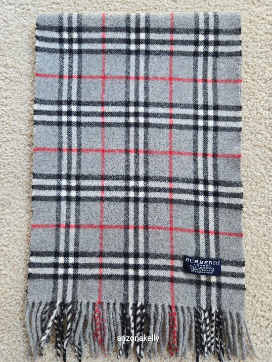 Burberry Accessories - Burberry Nova Check Lambswool Scarf Grey SMALL HOLE